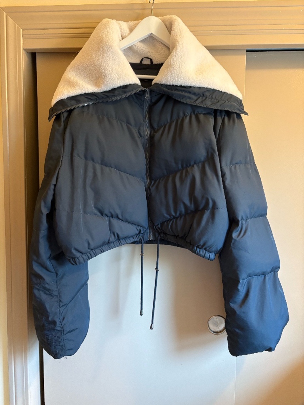 Blank NYC cropped puffer size L